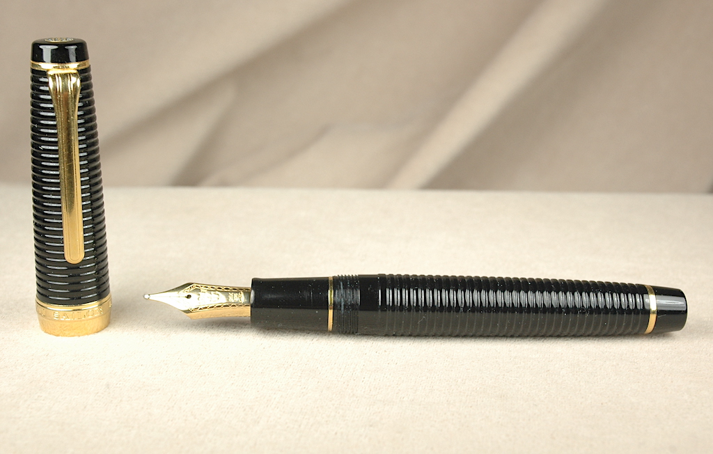 Pre-Owned Pens: 6495: Sailor: Pro Gear Ribbed